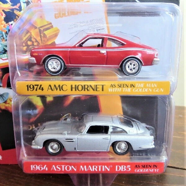 JOHNNY LIGHTNING 1:64 James Bond 007 1974 AMC Hornet & 1964 Aston Martin DB5 ミニカー