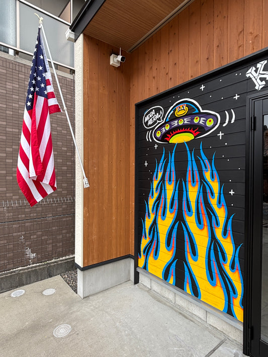 UNITED KUSTOMS 「MERAMERA BOY」ステッカー 大