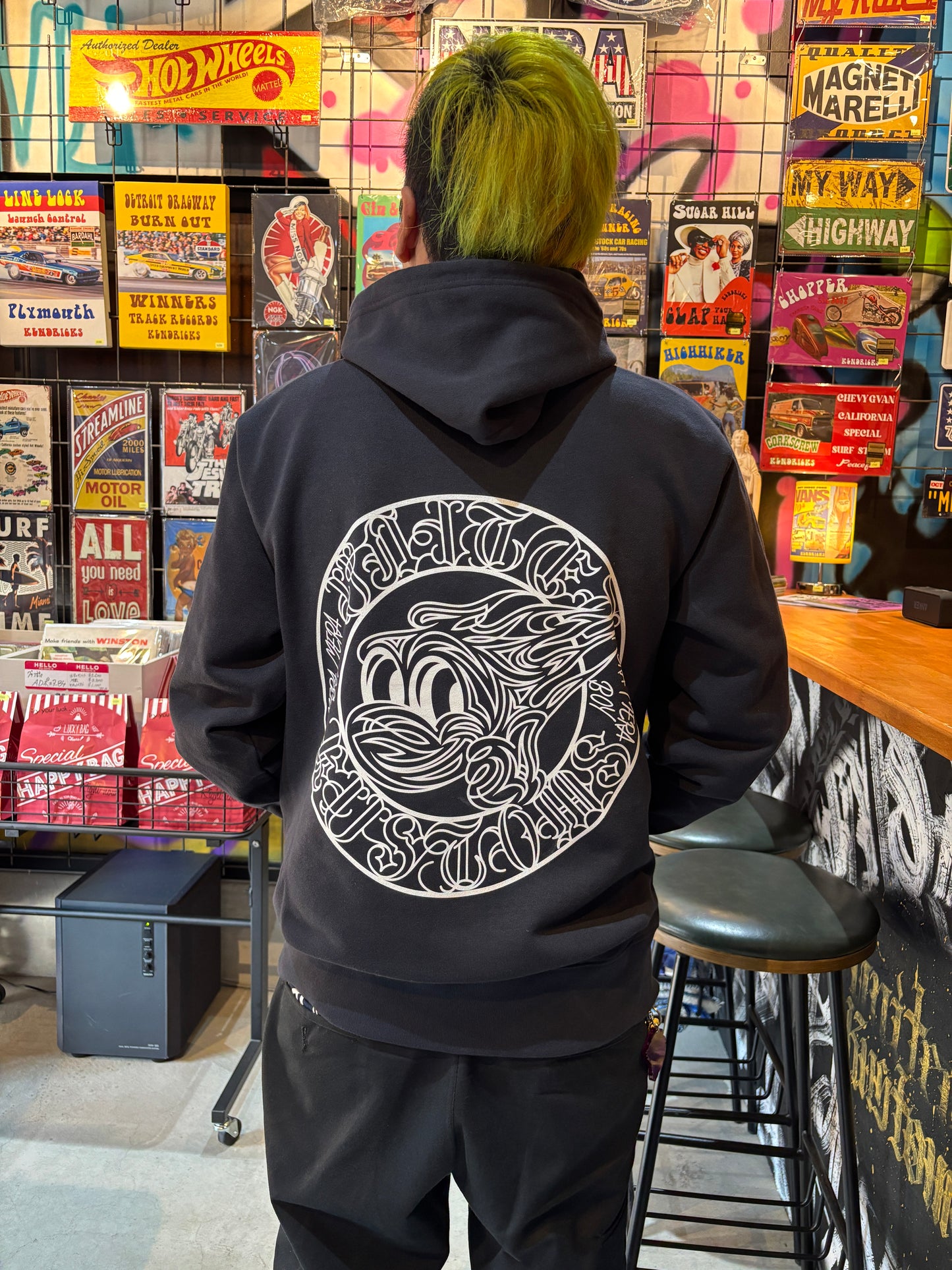 UNITED KUSTOMS「MERAMERA BOY Pinstripe Hoodie」