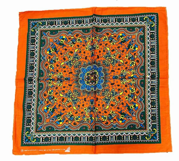 【コットンバンダナ】　チロリアン柄　定番フラッグハンカチ　オレンジ