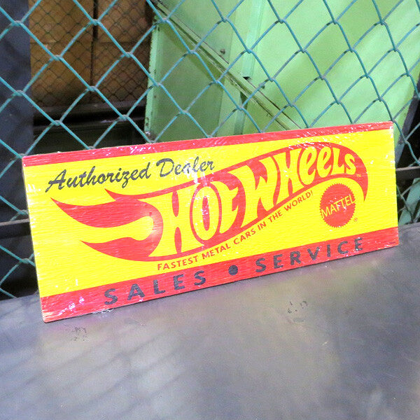 Hot Wheels Flames Authorized Dealer ホットウィール  ウッド サインボード