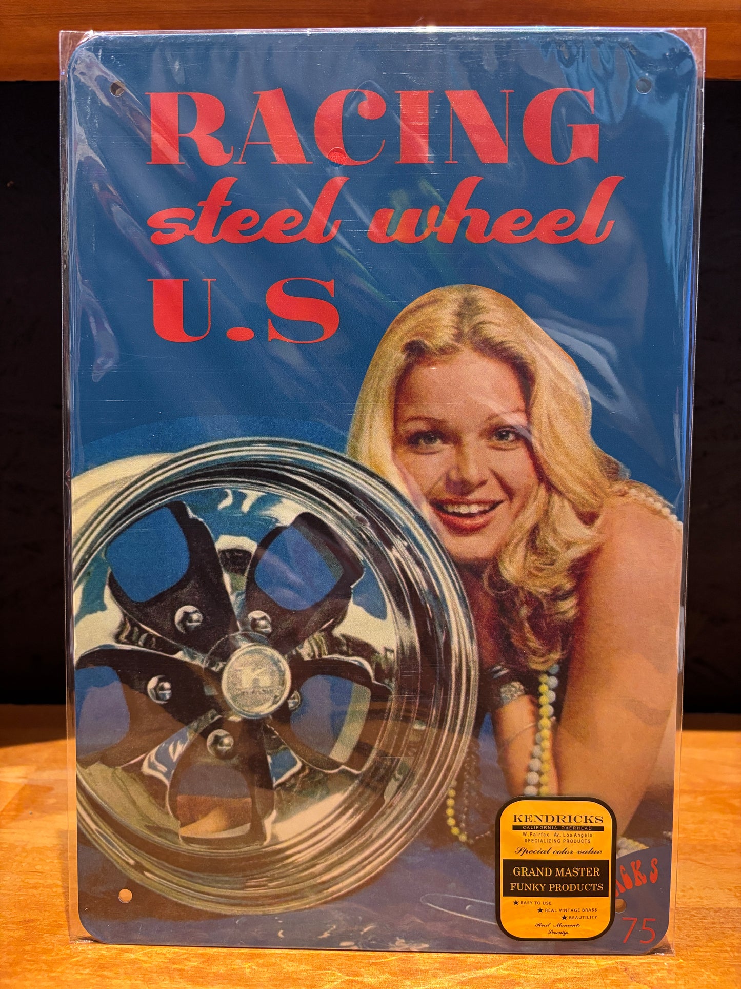 KENDRICKS　サインボード　メタルサイン　A4
