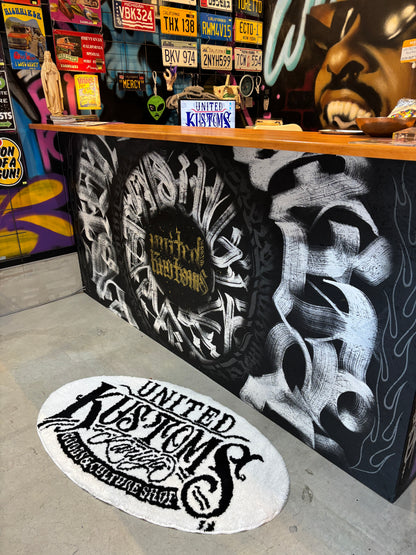 UNITED KUSTOMS　「ORIGINAL LOGO RUG」ラグマット　フワモコ