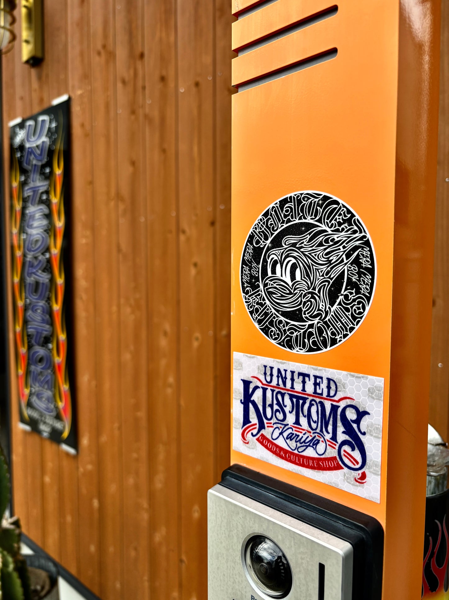 UNITED KUSTOMS 「LOGO Reflector sticker」